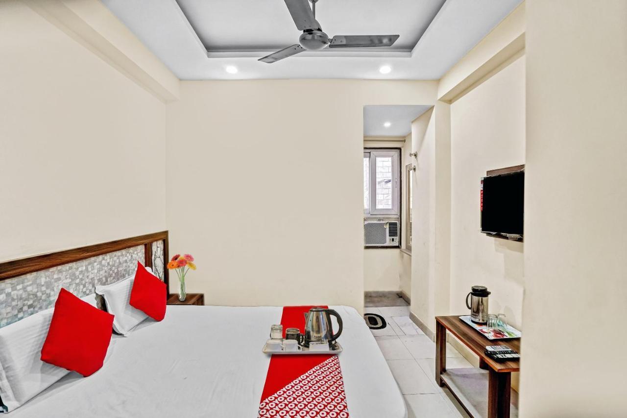 Oyo 88326 Hotel Cloud 9 New Delhi Exterior photo